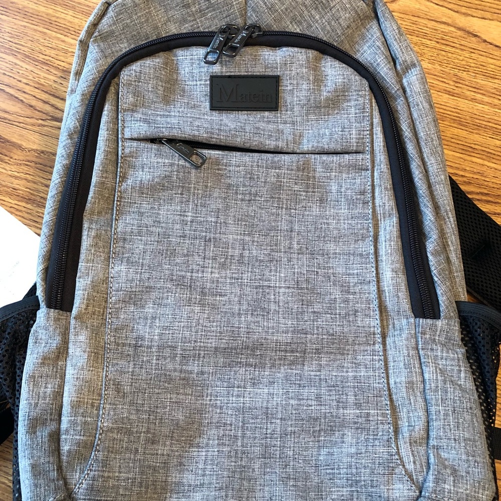 Matien Laptop backpack w/charging cord